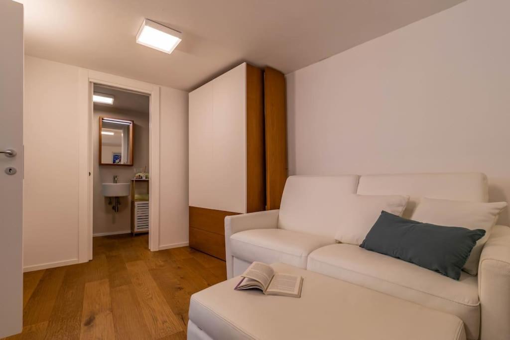 Cconforthotels Appartamento Domus Venezia Бари Екстериор снимка