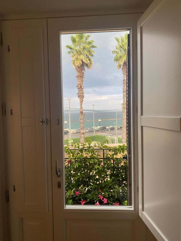 Cconforthotels Appartamento Domus Venezia Бари Екстериор снимка