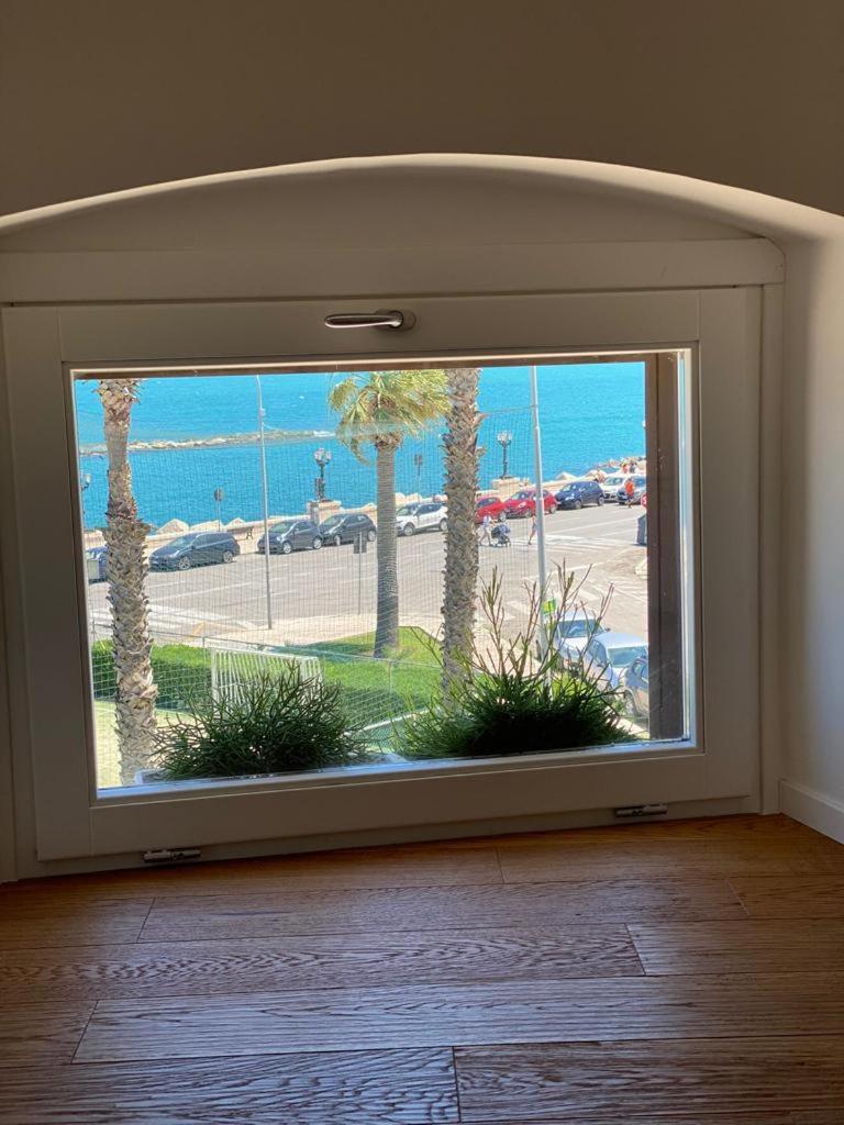 Cconforthotels Appartamento Domus Venezia Бари Екстериор снимка